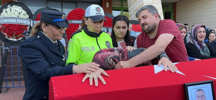 GÜNCELLEME – Isparta'da trafik kazasında şehit olan trafik polisi için tören düzenlendi