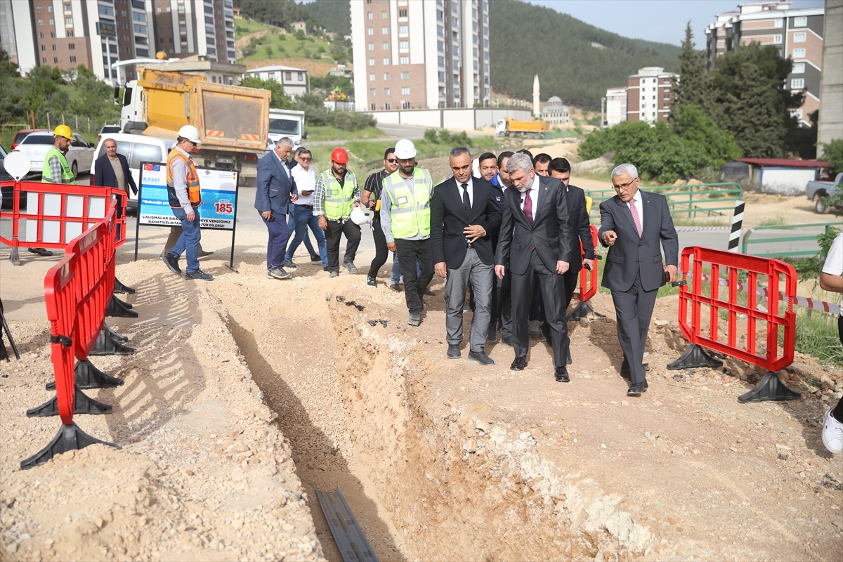 Kahramanmaraş'ta depremde zarar gören alt yapının yenilenmesi çalışmaları sürüyor