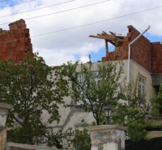 Kastamonu Valisi Dallı, fırtına nedeniyle oluşan hasarla ilgili bilgi verdi: