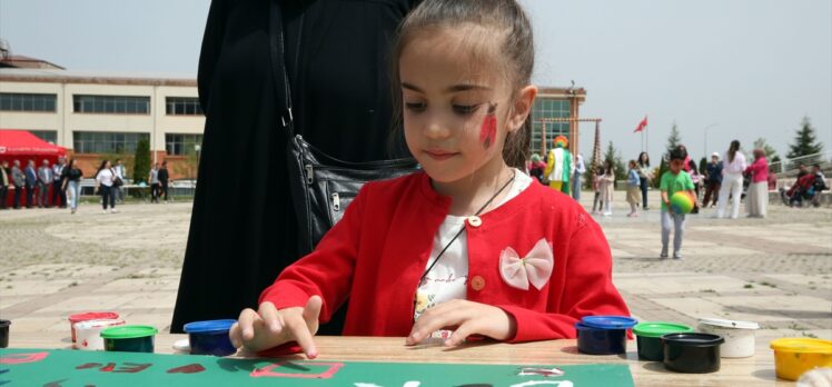 Kastamonu'da “Belki de Sensin Topluluğu”ndan depremzede çocuklar için özel etkinlik
