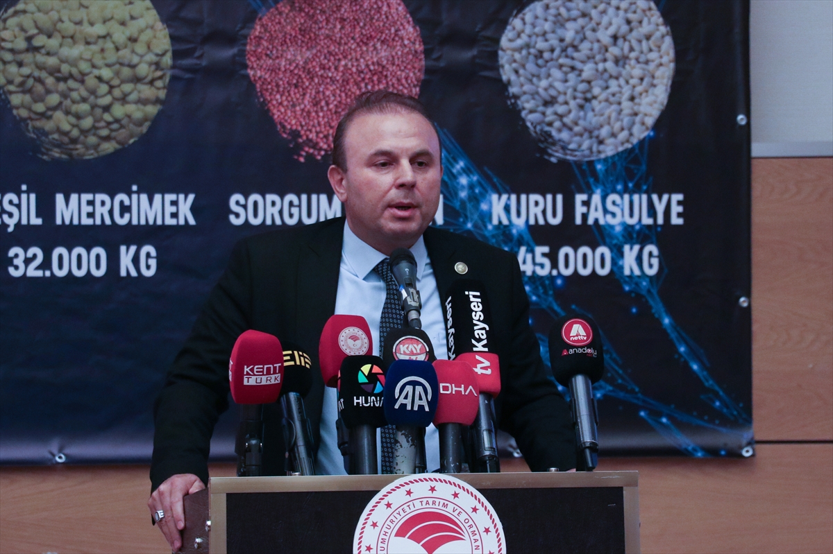 Kayseri'de çiftçilere 700 ton tohum dağıtıldı