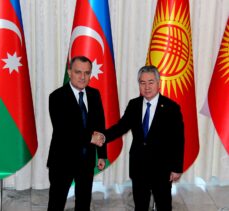 Kırgızistan Dışişleri Bakanı Kulubayev, Azeri mevkidaşı Bayramov ile Bişkek'te görüştü