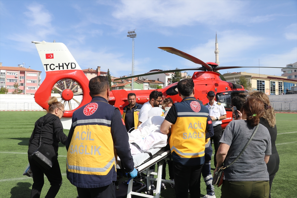 KOAH hastası ambulans helikopterle Burdur'dan Ankara'ya nakledildi