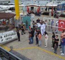 Muğla'da, Deniz Kuvvetleri gemisi ile Sahil Güvenlik botları ziyarete açıldı