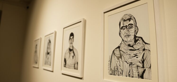 Otizmli sanatçı Remzi Yılmaz'ın “Tanıdık Yüzler” sergisi açıldı
