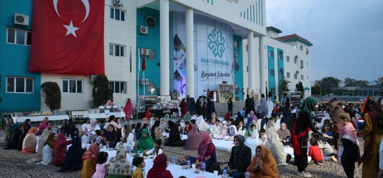 Pakistan'da, Filistin halkına bağış toplamak için iftar programı düzenlendi