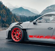 Porsche 911 GT3 RS'in tercihi Goodyear oldu