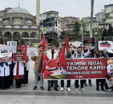 Rize'de sağlık çalışanları “sessiz yürüyüş” yaparak İsrail'i protesto etti
