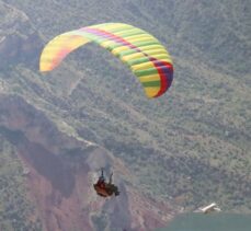 Siirt Botan Vadisi Milli Parkı'nda yamaç paraşütü etkinliği yapıldı