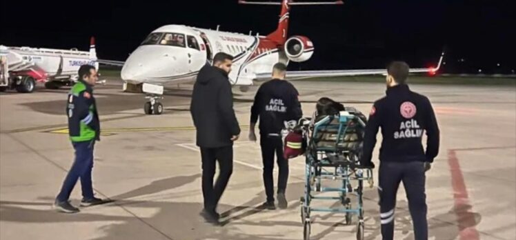 Şırnak'ta kalp rahatsızlığı olan kadın ambulans uçakla Ankara'ya sevk edildi
