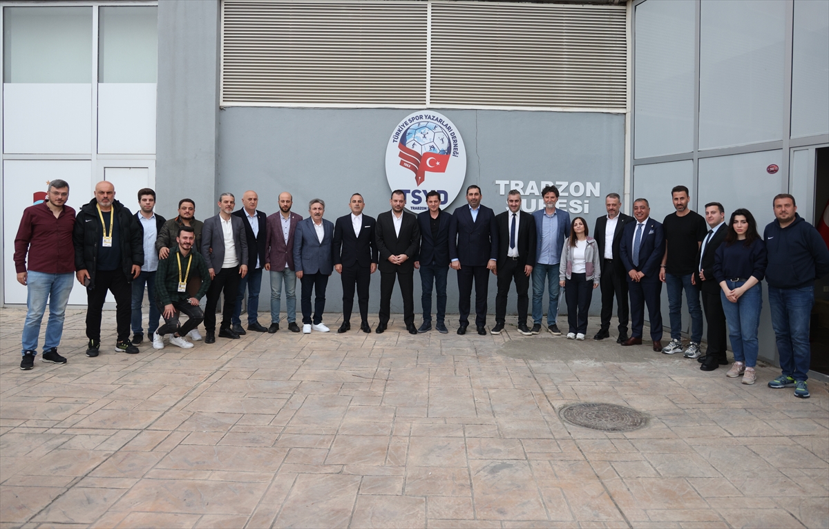 Trabzonspor Kulübü Başkanı Doğan, TSYD Trabzon Şubesi'ni ziyaret etti
