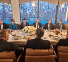 Türkiye'nin Taşkent Büyükelçisi Bekar, Özbek milletvekillerine iftar verdi