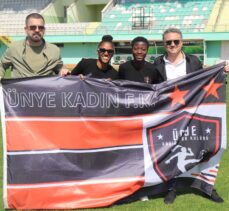 Ünye Gücü, Turkcell Kadın Futbol Süper Ligi'ne yükselmeyi kutladı