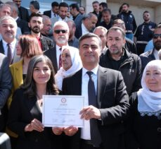 Van Büyükşehir Belediye Başkanı Zeydan, mazbatasını aldı