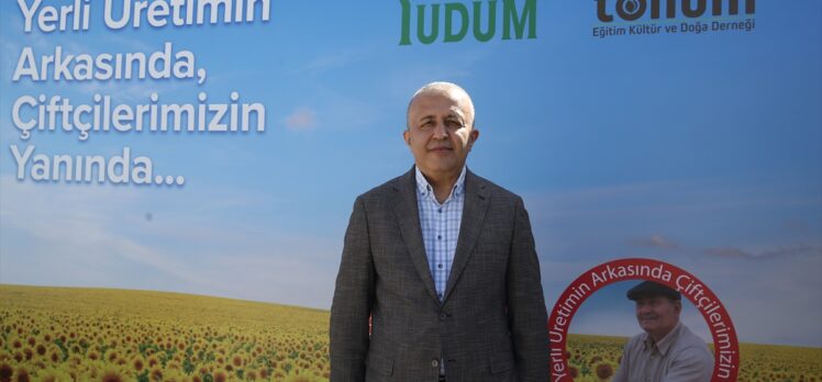 Yudum ve Tohum Derneği, Eskişehir'de çiftçilere yerli ayçiçeği tohumu dağıttı