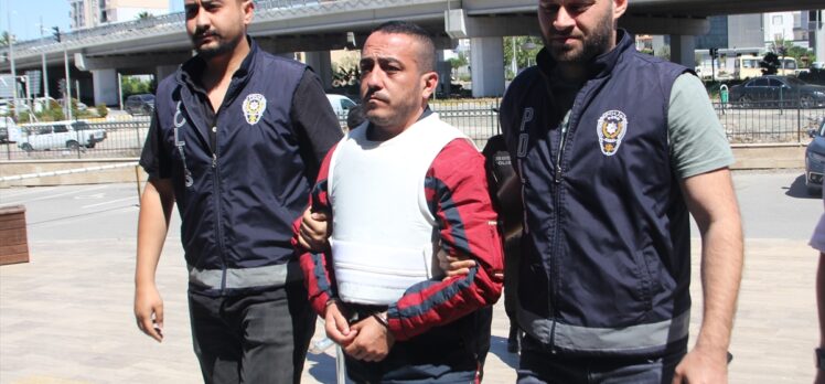 GÜNCELLEME – Antalya'da eski eşini ve arkadaşını bıçakla yaralayan kişi tutuklandı
