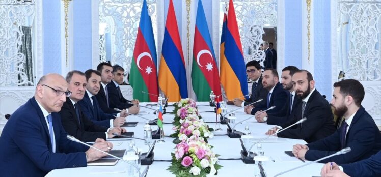 Azerbaycan ve Ermenistan dışişleri bakanları “barış anlaşması” için Kazakistan’da görüştü