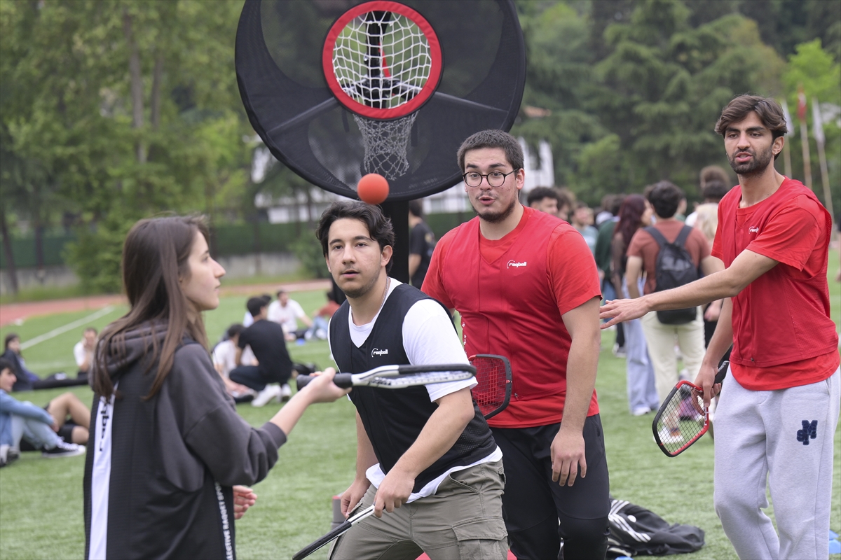 Boğaziçi Üniversitesi Spor Festivali'nde öğrenciler raqball oynadı