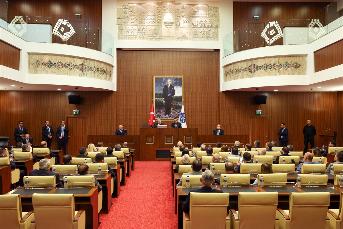 CHP Genel Başkanı Özel, ABB Başkanı Yavaş'ı ziyaretinde konuştu: