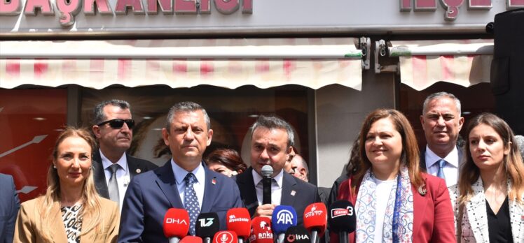 CHP Genel Başkanı Özel, Afyonkarahisar'da partisinin il başkanlığında konuştu: