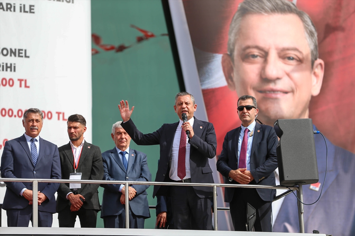 CHP Genel Başkanı Özel, Uşak'ta konuştu: