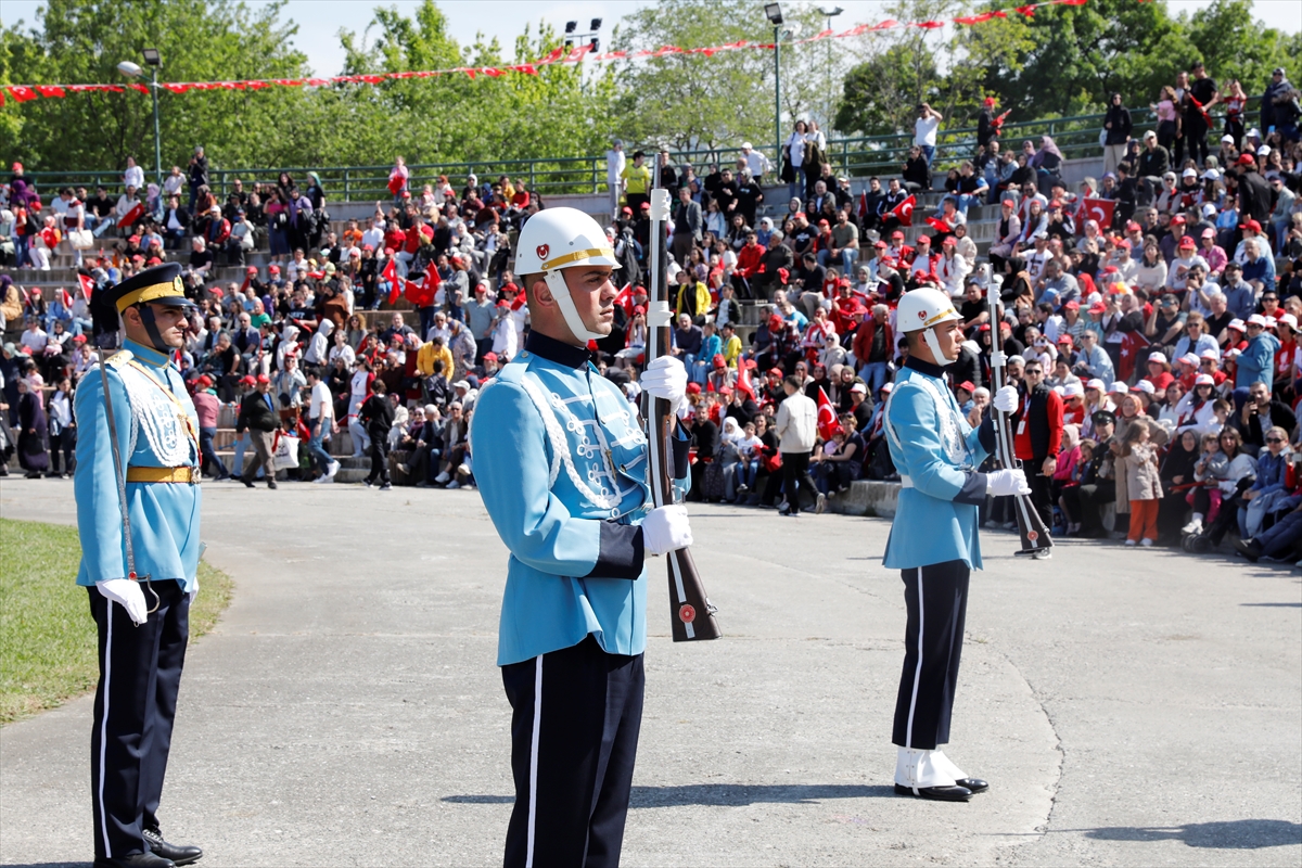 Cumhurbaşkanlığı Muhafız Alayı ve MSB Mehteran Birliği Samsun'da gösteri sundu