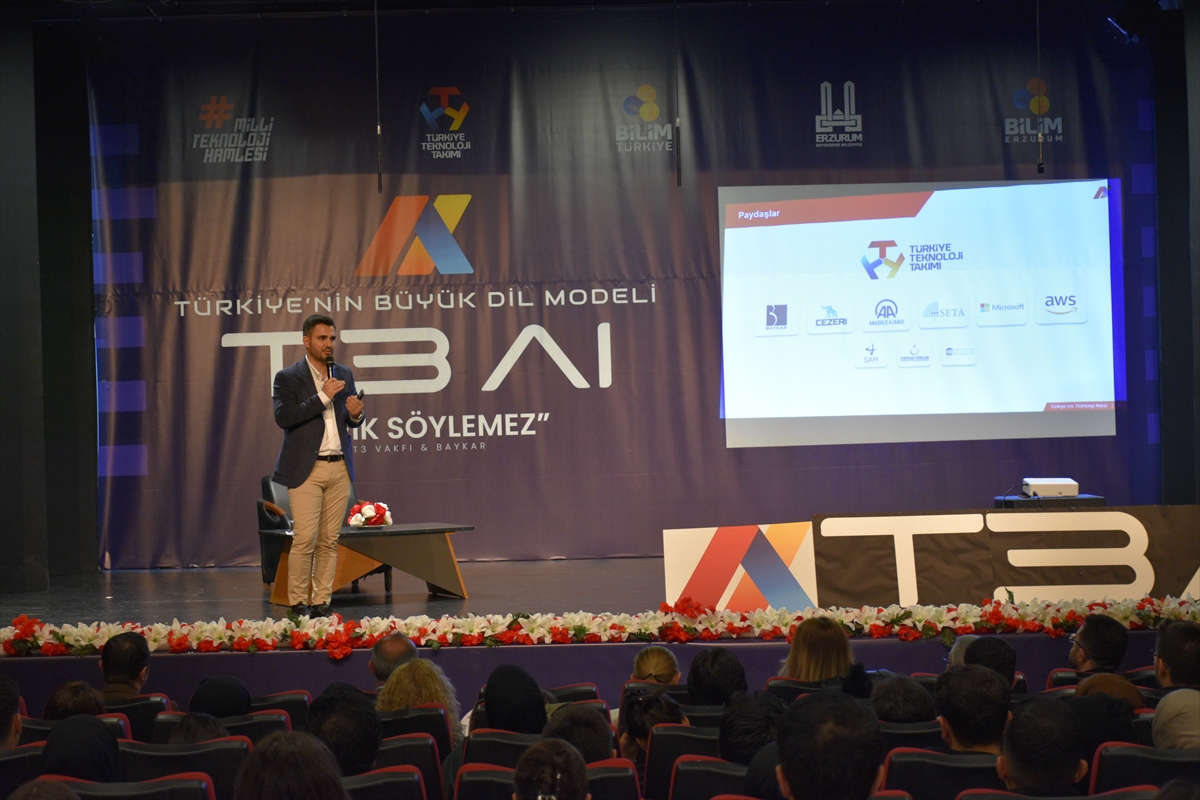 Erzurum'da üniversitelilere “Türkiye'nin Büyük Dil Modeli T3 AI” projesi anlatıldı