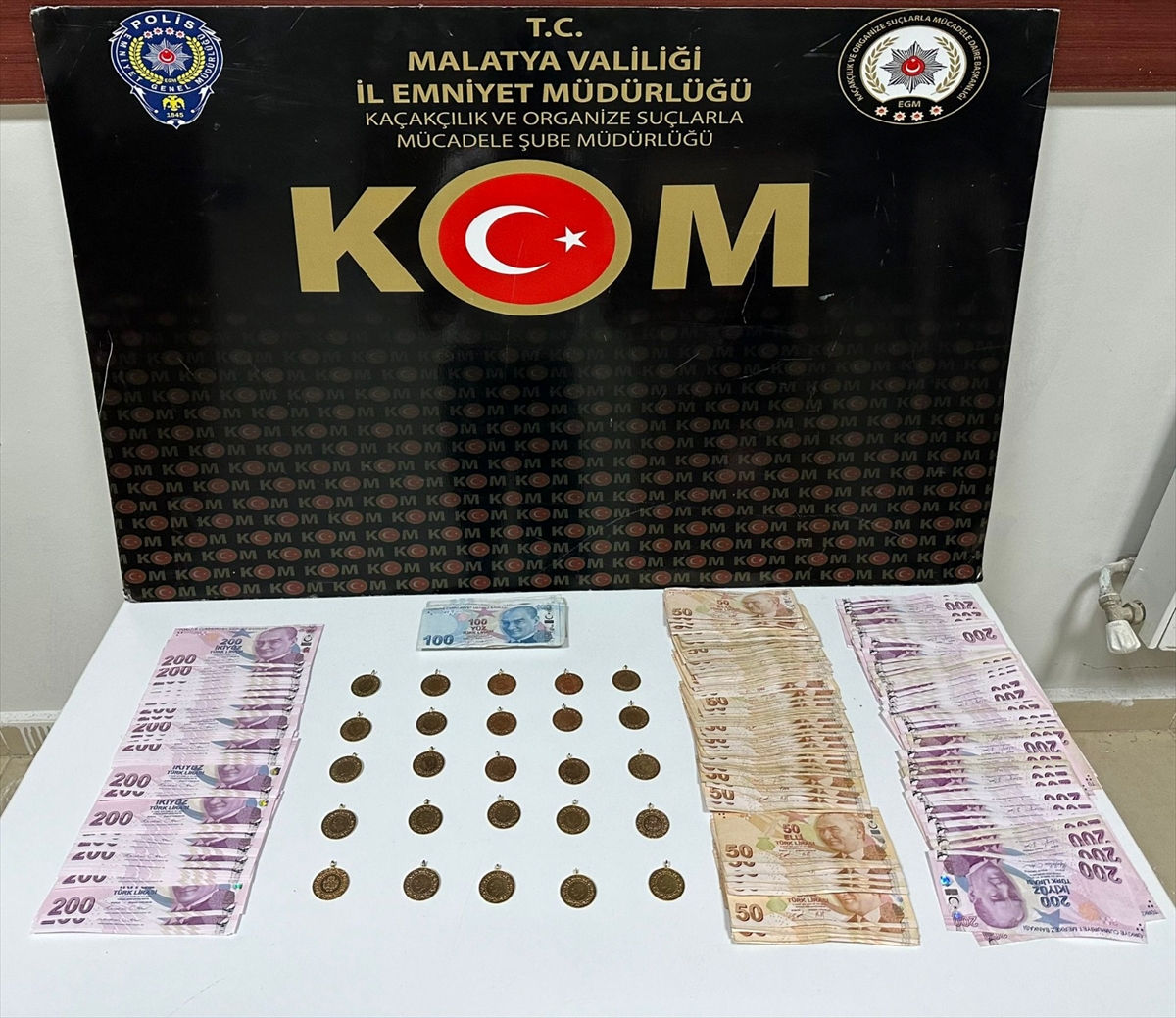 Malatya'da düşük ayarlı altınlarla yakalanan 3 şüpheli gözaltına alındı