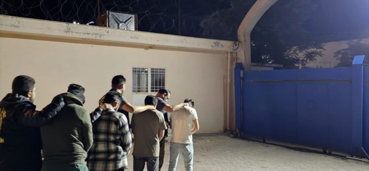Mardin'de 3 kişinin yaralandığı silahlı kavgaya ilişkin 4 şüpheli tutuklandı