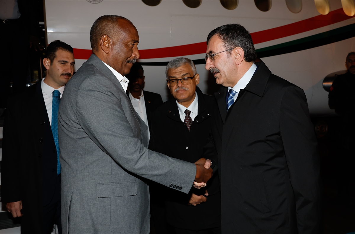 Sudan Egemenlik Konseyi Başkanı Abdulfettah el-Burhan Türkiye'ye geldi
