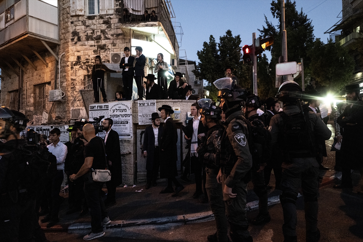 Ultra Ortodoks Yahudiler Batı Kudüs'te Siyonizm karşıtı yürüyüş düzenledi