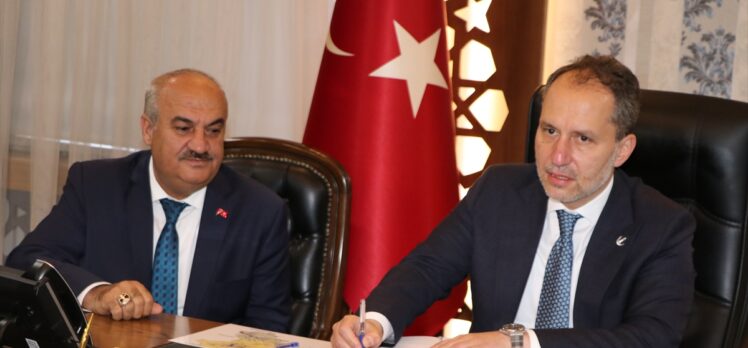 Yeniden Refah Partisi Genel Başkanı Erbakan, Erzurum'da konuştu: